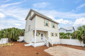 Beach House with PRIVATE POOL & 14 BIKES Included!